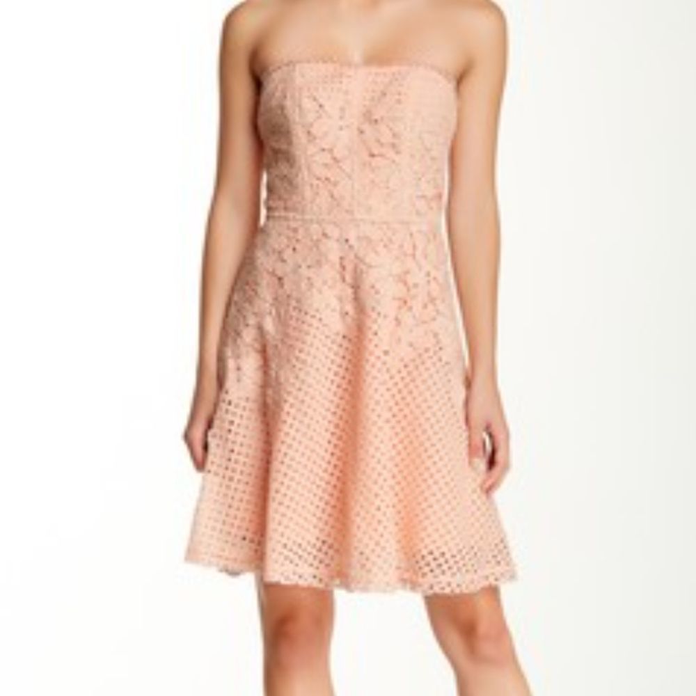 Yoana Baraschi Dress Floral Strapless Eyelet Peach Size 4